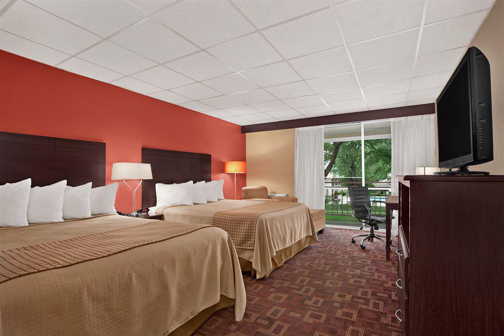 University Inn Austin North Exterior foto